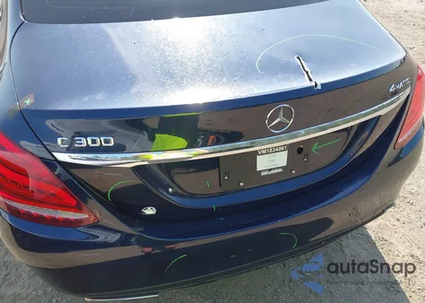 2015 Mercedes-Benz C 300 4Matic/Luxury 4Matic/Sport 4Matic from USA, damaged, VIN 55SWF4KB1FU031989